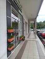 GinaSuite Kompleks27 Hotel