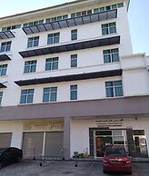 GinaSuite Kompleks27 Hotel