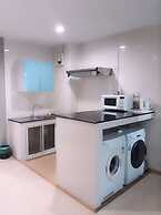 GinaSuite Kompleks27 Hotel