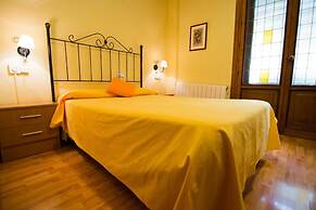 Arteaga Hostal & Baños Árabes Elvira