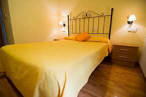 Arteaga Hostal & Baños Árabes Elvira