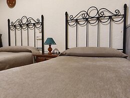 Arteaga Hostal & Baños Árabes Elvira