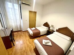 Arteaga Hostal & Baños Árabes Elvira