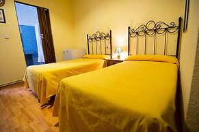 Arteaga Hostal & Baños Árabes Elvira