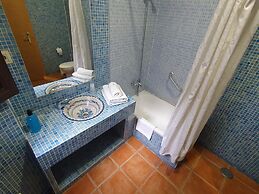 Arteaga Hostal & Baños Árabes Elvira