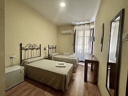 Arteaga Hostal & Baños Árabes Elvira