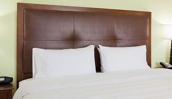 Hampton Inn & Suites Minneapolis West/ Minnetonka