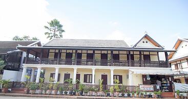 Villa Somphong