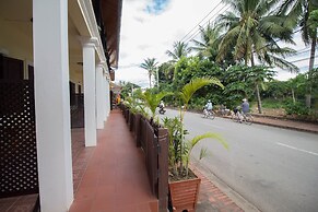 Villa Somphong