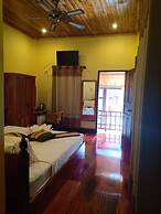 Villa Somphong
