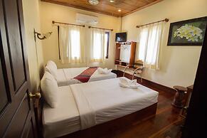 Villa Somphong