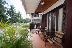Villa Somphong