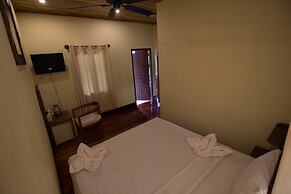 Villa Somphong