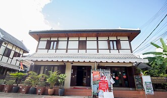 Villa Somphong