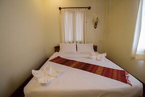 Villa Somphong