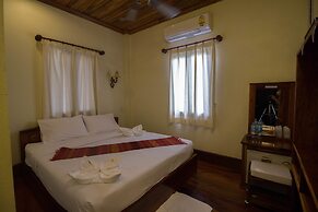 Villa Somphong