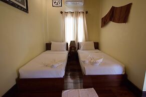 Villa Somphong