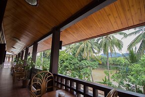 Villa Somphong