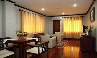 Vansana Riverside Hotel