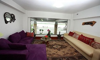 Vansana Riverside Hotel