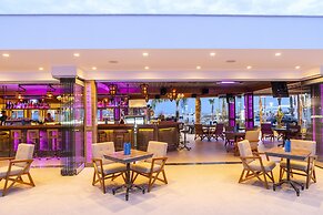 Limanaki Beach Hotel