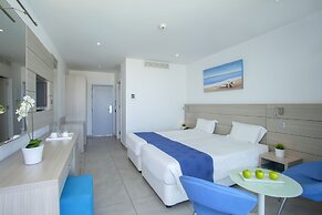Limanaki Beach Hotel
