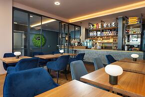 Waveboard Hotel & Boardinghouse