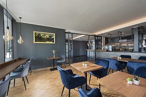 Waveboard Hotel & Boardinghouse