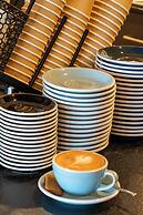 Waveboard Hotel & Boardinghouse