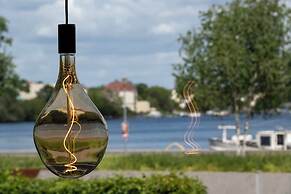 Waveboard Hotel & Boardinghouse