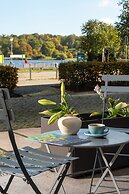 Waveboard Hotel & Boardinghouse