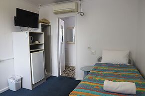 The Palms Motel (Formerly Flinders Motel)