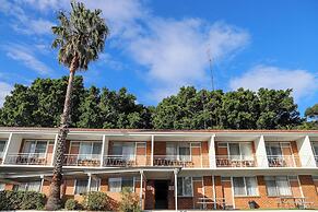 The Palms Motel (Formerly Flinders Motel)