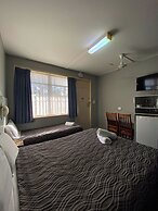 The Palms Motel (Formerly Flinders Motel)