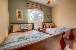 Vista Cay Resort by Casiola Vacation Homes