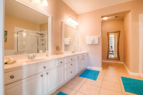 Vista Cay Resort by Casiola Vacation Homes