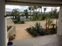 Hotel Mas Lazuli