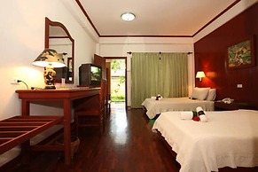 Vansana NamNgum Hotel