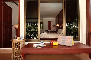 Vansana NamNgum Hotel