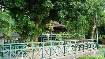 Vansana NamNgum Hotel