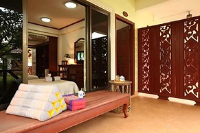 Vansana NamNgum Hotel