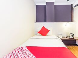 OYO 431 Hotel De Grand Orchard