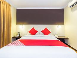 OYO 431 Hotel De Grand Orchard