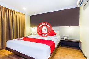 OYO 431 Hotel De Grand Orchard