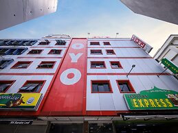 OYO 431 Hotel De Grand Orchard