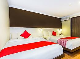 OYO 431 Hotel De Grand Orchard