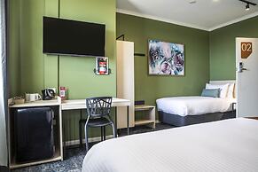 Nightcap at Pritchards Hotel