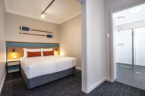 Nightcap at Ocean Beach Hotel