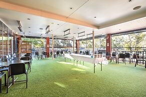 Nightcap at Colyton Hotel