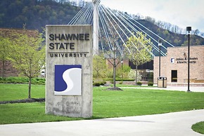 Holiday Inn Express & Suites Ironton by IHG